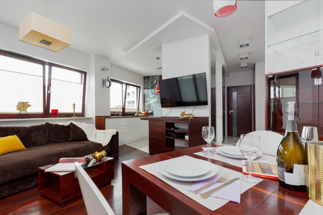 Spacious Suite With A Hammock And Terrace By Renters Prestige 华沙 外观 照片